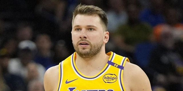 NBA: “Τριπλός” Ντόντσιτς με 45 πόντους και διπλό των Λέικερς στη Γιούτα