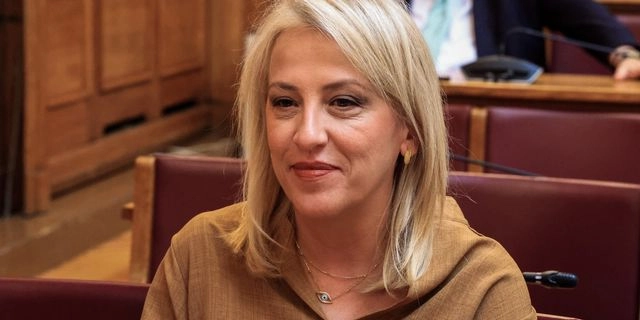 Ρένα Δούρου