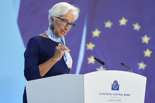 Η ΕΚΤ βάζει φρένο στις μειώσεις επιτοκίων
