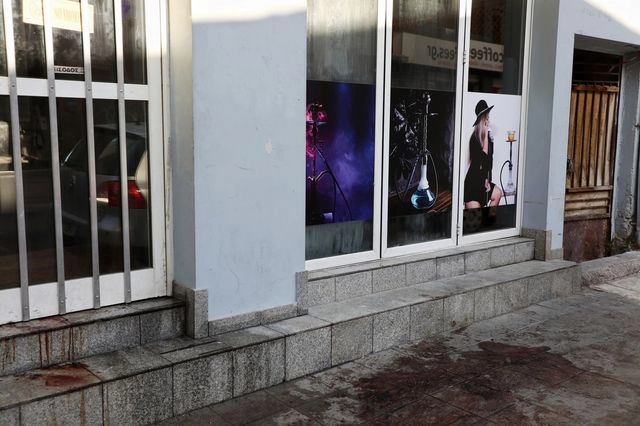 Έκρηξη στον Άγιο Παντελεήμονα: Υπολείμματα χειροβομβίδας εντόπισαν οι πυροτεχνουργοί