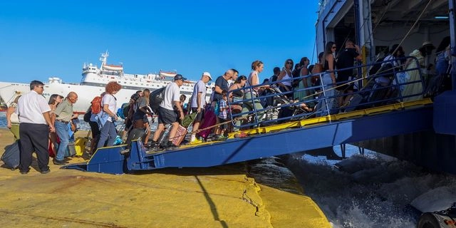 Τιμές ακτοπλοϊκών εισιτηρίων: Θα ξαναλειτουργήσει το παρατηρητήριο τιμών;