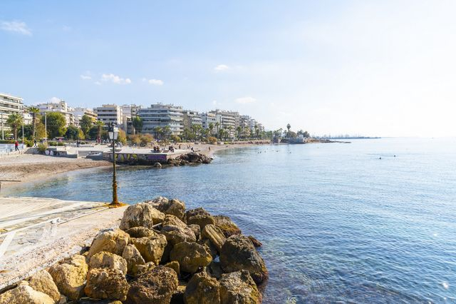 Παλαιό Φάληρο: Πώς έφτασαν οι αρχές στα ίχνη της γυναίκας με το νεκρό κοριτσάκι
