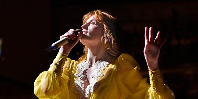 H Florence με τον κιθαρίστα των IDLES – Ένα “ουρλιαχτό” για το Halloween