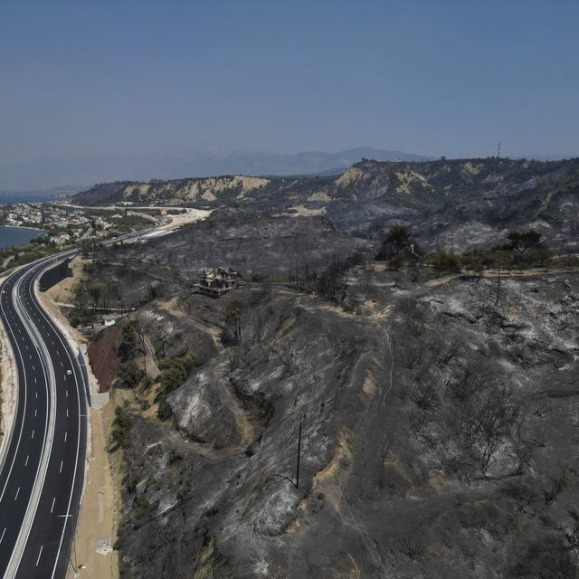 Η μεγάλη καταστροφή σε Αχαΐα και Χίο από ψηλά – Αποκαρδιωτικές εικόνες