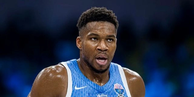 EuroBasket 2025: Ο Γιάννης Αντετοκούνμπο εκτός από τον αγώνα με την Βοσνία