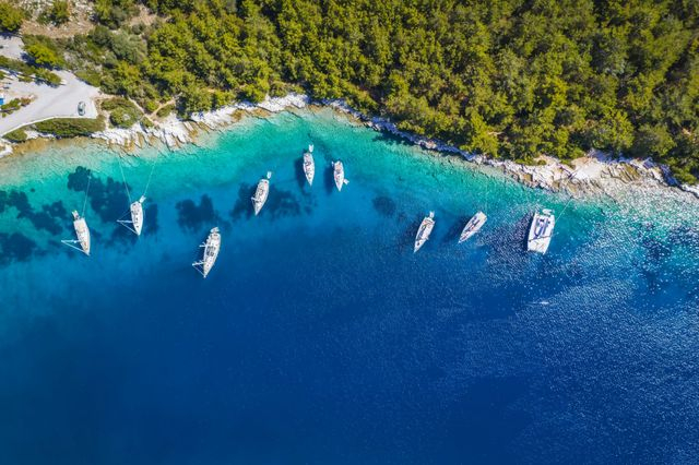 Θαλάσσιος τουρισμός: Ηχηρό σήμα για ελλείψεις υποδομών και στρεβλώσεις
