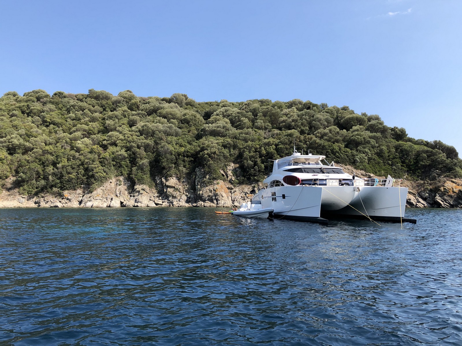 Λεμεσός: Βούτηξε στη θάλασσα για να πιάσει το κινητό του και πνίγηκε