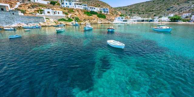Το χωριό Χερρόνησος στη Σίφνο