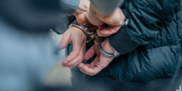 Χειροπέδες