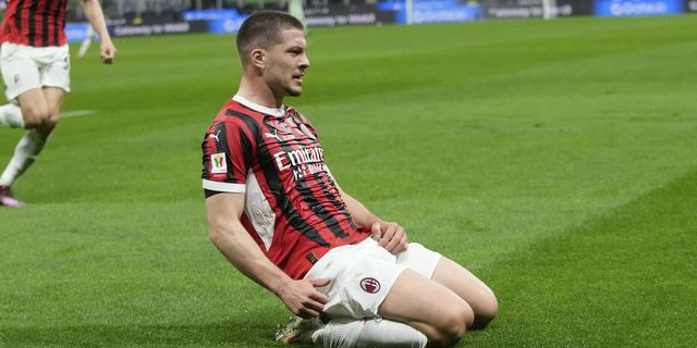 ΑΕΚ: Ο Γιόβιτς είναι κι επίσημα κιτρινόμαυρος