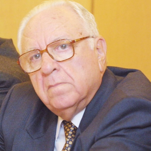 Πέθανε ο δημοσιογράφος και συγγραφέας Γιάννης Καιροφύλας