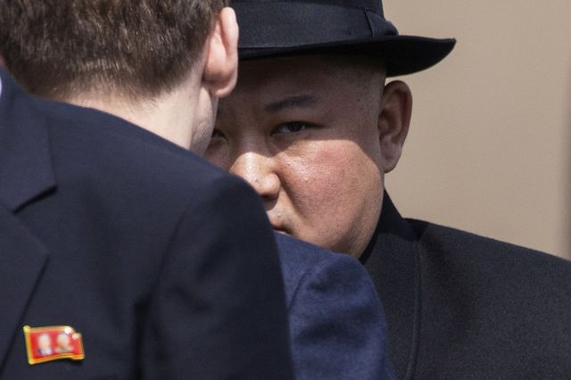 Η “πυρηνική” φιλία Κιμ Γιονγκ Ουν – Πούτιν απειλεί τον πλανήτη