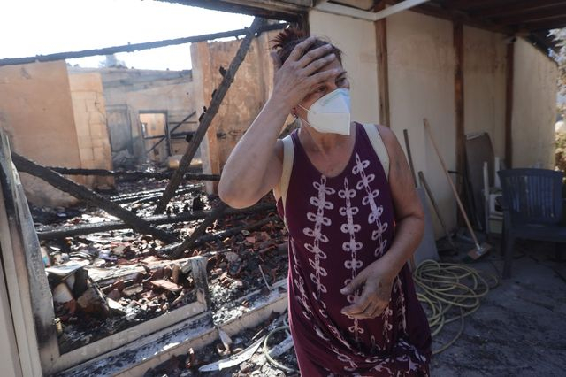 Στιγμιότυπο από την φωτιά στην περιοχή του Κρυονερίου