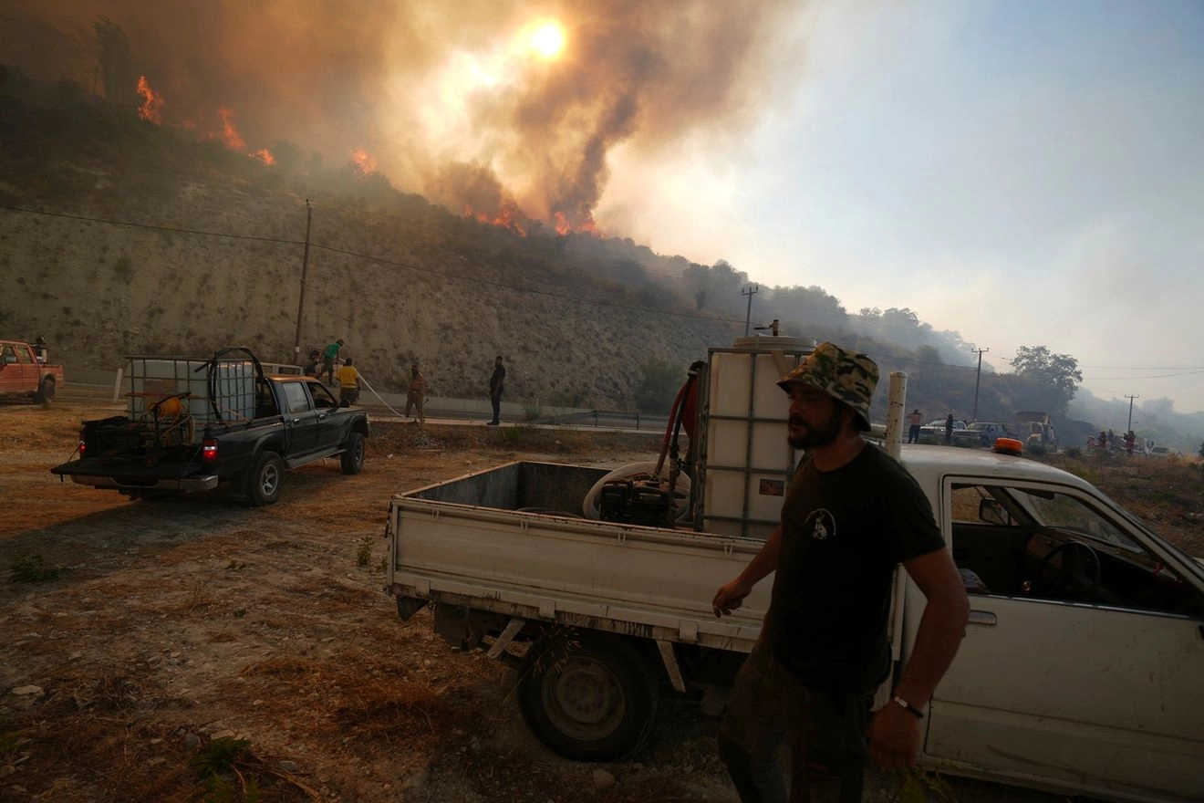 Κύπρος: Στη δημοσιότητα οι εκθέσεις για τη φονική πυρκαγιά – Τα λάθη και τα συμπεράσματα