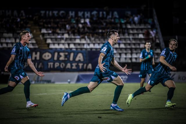 Λεβαδειακός – Κηφισιά 3-2: Oι Βοιωτοί δέχθηκαν 2 τέρματα, αλλά έκαναν ανατροπή με ήρωα τον Οζμπολτ