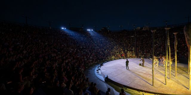 Δημοτικό Θέατρο Λυκαβηττού: 8 θεατρικές παραστάσεις κάνουν τα βράδια μας στον λόφο ακόμα πιο ατμοσφαιρικά