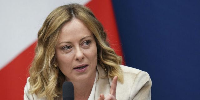 Η Μελόνι προειδοποιεί τον Τραμπ για τους δασμούς