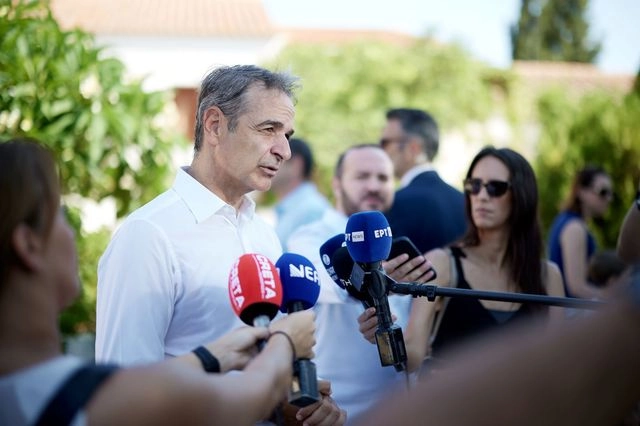 Μητσοτάκης για Δεκαπενταύγουστο: “Η μέρα είναι αφιερωμένη σε όσους αγωνίζονται να μας κρατούν ασφαλείς”