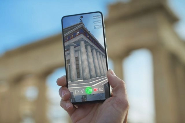 COSMOTE TELEKOM: Όταν η τεχνολογία συνδέει το παρελθόν με το παρόν