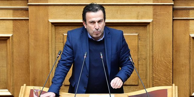 Στέφανος Παραστατίδης