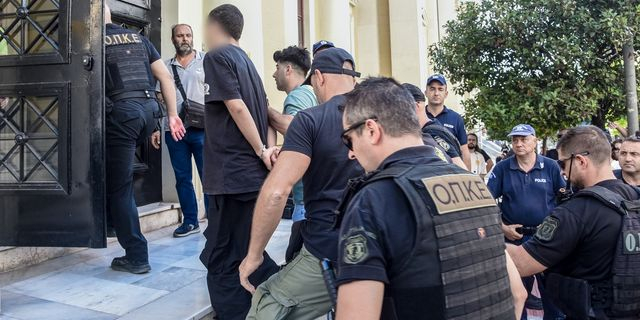 Αχαΐα: Προφυλακιστέοι ο 19χρονος και ο 27χρονος για τη φωτιά στα Συχαινά