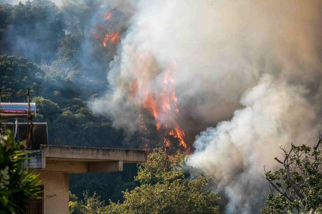 Φωτιά στην Αχαΐα: Πολύ υψηλές οι καρκινογόνες ενώσεις στα αιωρούμενα σωματίδια