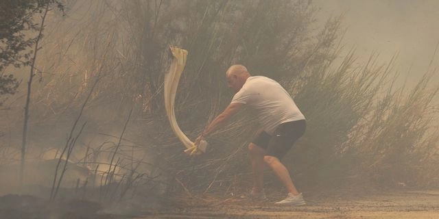 “Πού ήταν τα εναέρια και οι πυροσβέστες;” – Η οργή των κατοίκων της Αχαΐας