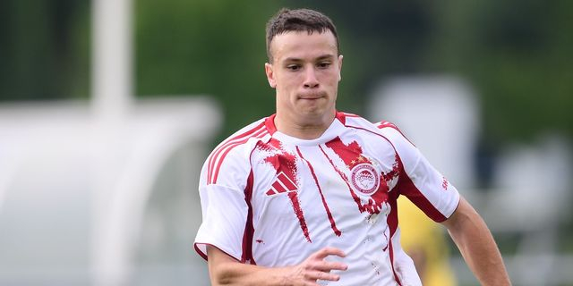 Αλ Τααβούν – Ολυμπιακός 1-2: Άλλη μια νίκη για τους ερυθρόλευκους, με λάμψη Πνευμονίδη