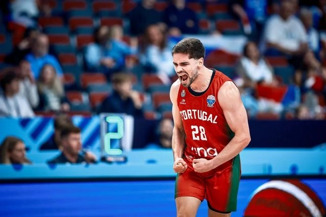 Τσεχία – Πορτογαλία 50-62: Nίκη-μισή πρόκριση στην πρεμιέρα του Eurobasket 2025