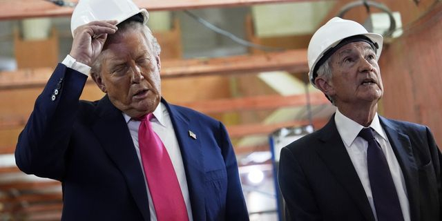 Επίθεση Τραμπ σε Πάουελ – “Θα έπρεπε να είχε παραιτηθεί”
