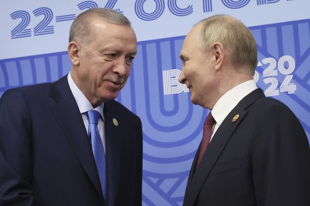 Τηλεφωνική επικοινωνία Πούτιν – Ερντογάν για την Ουκρανία