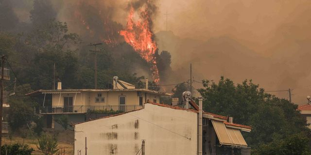 Μαρτυρία από την Πάτρα – “Πώς είναι να καίγονται όλα γύρω σου”