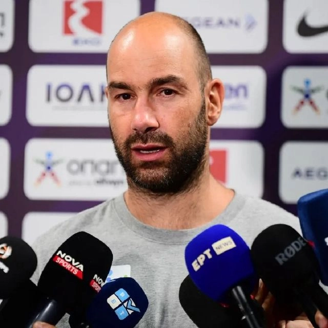 “Ο Σενγκούν είναι πολύ μικρό παιδί για να μιλήσει για τον Γιάννη”