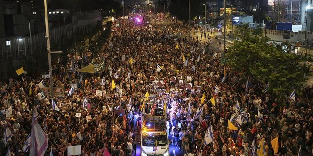 Ισραήλ: Δεκάδες χιλιάδες διαδηλωτές στο Τελ Αβίβ κατά του σχεδίου κατάκτησης της Γάζας