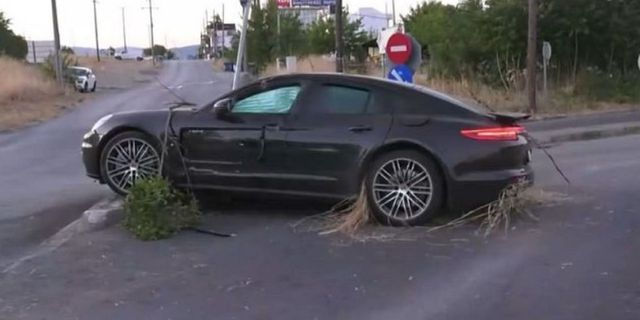 Θέρμη: Βρέθηκε η ιδιοκτήτρια της Porsche μετά το τροχαίο με εγκατάλειψη
