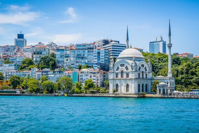 Η Τουρκία υποδέχθηκε 26,4 εκατ. επισκέπτες το πρώτο εξάμηνο του 2025