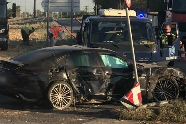 Θέρμη: Σοβαρό τροχαίο με 2 τραυματίες – Αυτοκίνητο έτρεχε με ιλιγγιώδη ταχύτητα