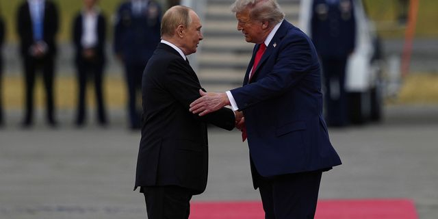 Πούτιν: Προτείνει στον Τραμπ προσωρινή συμφωνία για τον έλεγχο των πυρηνικών