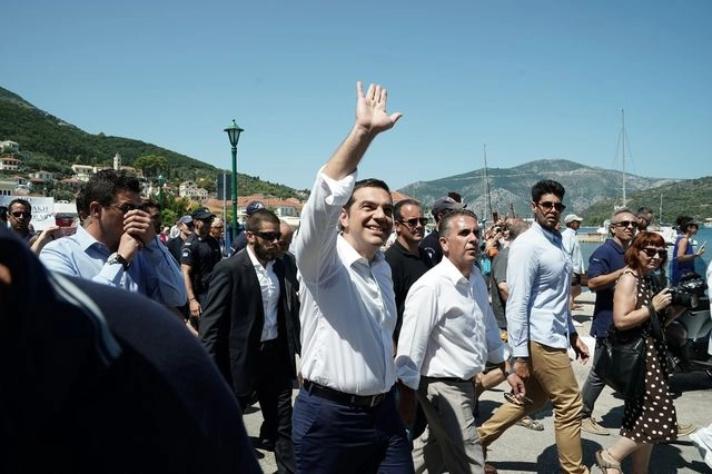 Τσίπρας στη Le Monde: “Μου λείπει η επαφή με τους ψηφοφόρους”