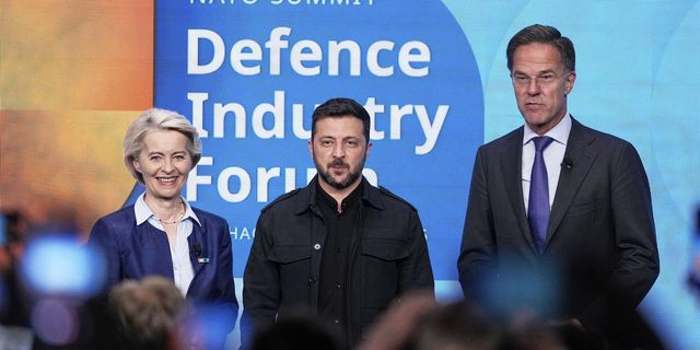 Στην Ουάσινγκτον Φον Ντερ Λάιεν, Μακρόν και Μερτς για τη συνάντηση Ζελένσκι – Τραμπ