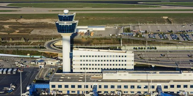 “Ψηφιακός θόρυβος” πίσω από το μπλακ άουτ στο FIR Αθηνών – Το πόρισμα της επιτροπής