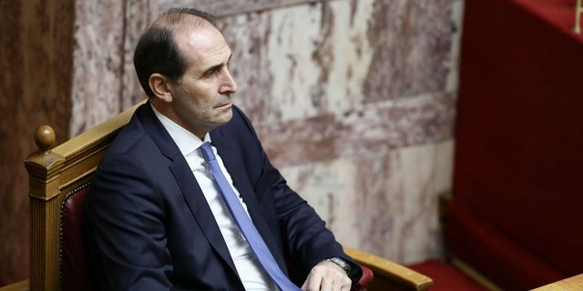 Απόστολος Βεσυρόπουλος: Το ασθενοφόρο έφτασε 21 λεπτά μετά την κλήση