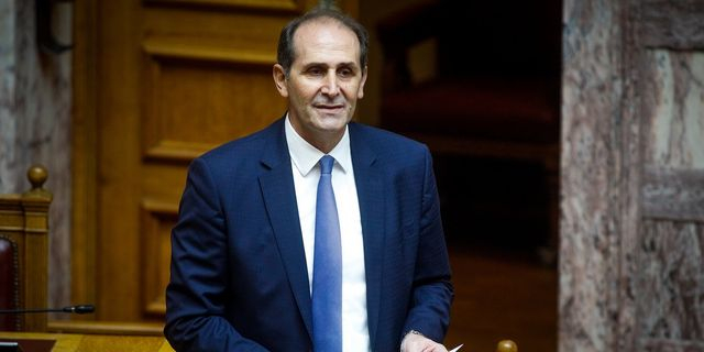 Πέθανε από ανακοπή καρδιάς ο Απόστολος Βεσυρόπουλος – Τα συλλυπητήρια του πολιτικού κόσμου