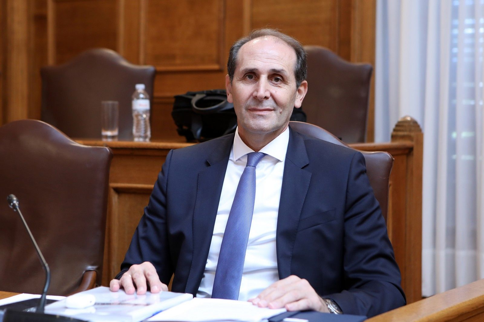 Απόστολος Βεσυρόπουλος