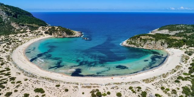 Οι 7 καλύτερες παραλίες της Πελοποννήσου – Πόσο απέχουν από την Αθήνα
