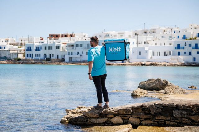 Η Wolt επεκτείνει τη δραστηριότητά της σε ακόμη περισσότερους καλοκαιρινούς προορισμούς σε όλη την Ελλάδα