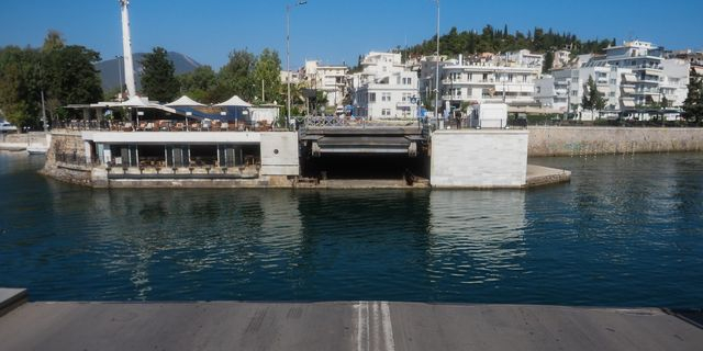 Βλάβη στη γέφυρα της Χαλκίδας