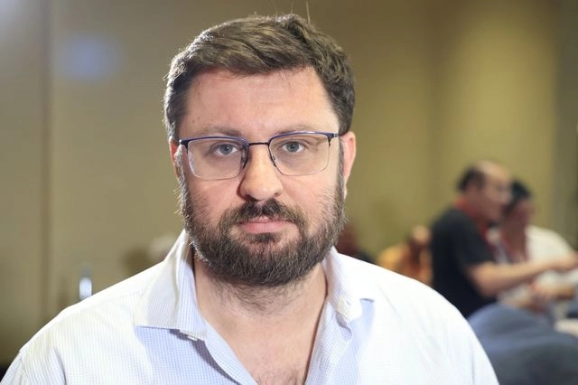 Ζαχαριάδης για φωτιές: Οι μόνοι που δεν φταίνε είναι το ανύπαρκτο επιτελικό κράτος και οι υπουργοί