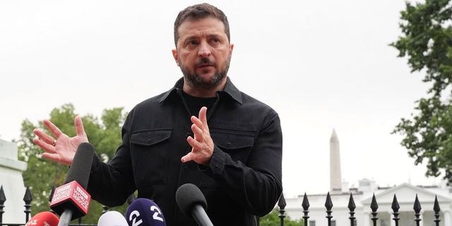 Ζελένσκι: Οι προσπάθειες για τις εγγυήσεις ασφαλείας για την Ουκρανία πρέπει να επιταχυνθούν