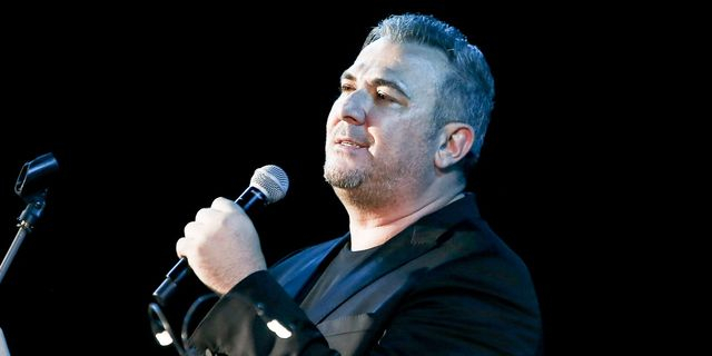 Συγκινεί ο Αντώνης Ρέμος για τη Μαρινέλλα: Ελπίζουμε να γίνει ένα θαύμα, έστω να ανοίξει τα μάτια της